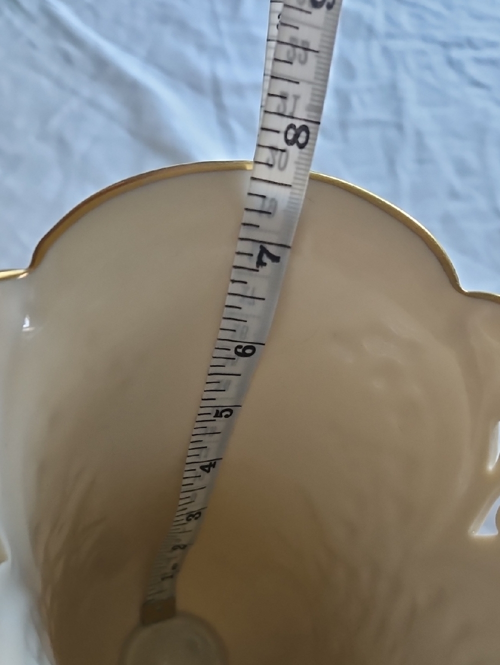 Lenox Cream Vase with Gold Trim - Picture 14 of 16